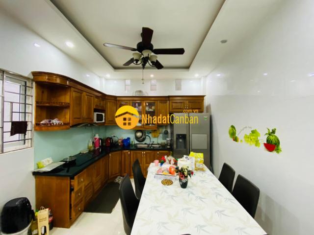 Bán nhà phố tân mai hoàng mai, 5 tầng mặt ngõ ô tô thông, kinh doanh