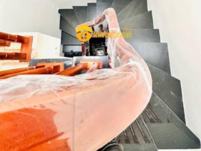Bán nhà phố thạch bàn, nhà mới kính coong, 5 tầng, 5,65 tỷ