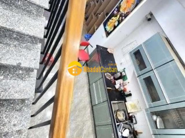Bán nhà phố thành trung, vị trí đắc địa, 40m2, 8.3 tỷ