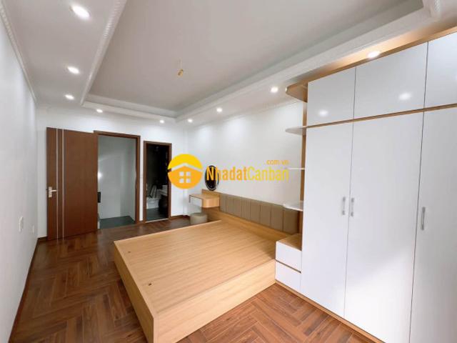 Bán nhà phố thái thịnh đống đa gần đường ô tô, nhà xây mới 6 tầng nội thất đẹp