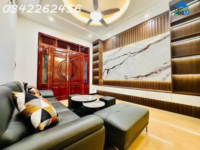 Bán Nhà Phố Tôn Đức Thắng, Đống Đa, Nhà Mới 5 Tầng Full Nội Thất, Ô Tô Vào, Nhỉnh 6 Tỷ