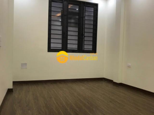 Bán nhà phố trạm long biên đã hoàn thiện, giá nhỉnh 2 tỷ