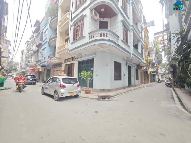 Bán nhà phố Trần Cung, Hoàng Quốc Việt, Phân lô, Oto vào nhà, Thang máy, Nội thất xịn, Kinh