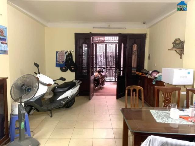Bán Nhà Phố Trần Duy Hưng Ngõ To Ô Tô Gần Phố DT 65m2 5 tầng MT 4.2m Giá 21.8 tỷ