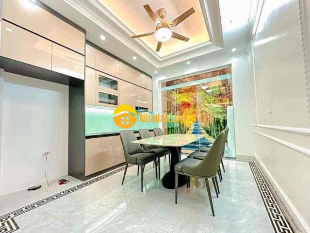 Bán nhà phố vĩnh phúc ba đình diện tích 54m2, 5 tầng, giao bán 5.2 tỷ có tl