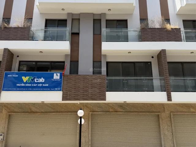 Bán nhà phố 4 tầng tại Khu K1 sầm uất Phan Rang, Ninh Thuận, DT 73,75m2, giá đầu tư