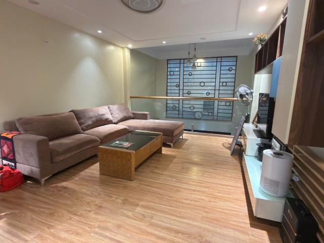 Bán nhà phân lô Lê Trọng Tấn – Thanh Xuân 56m² 4 tầng Ô tô vào nhà Kinh doanh tốt Giá chỉ 16.8 tỷ