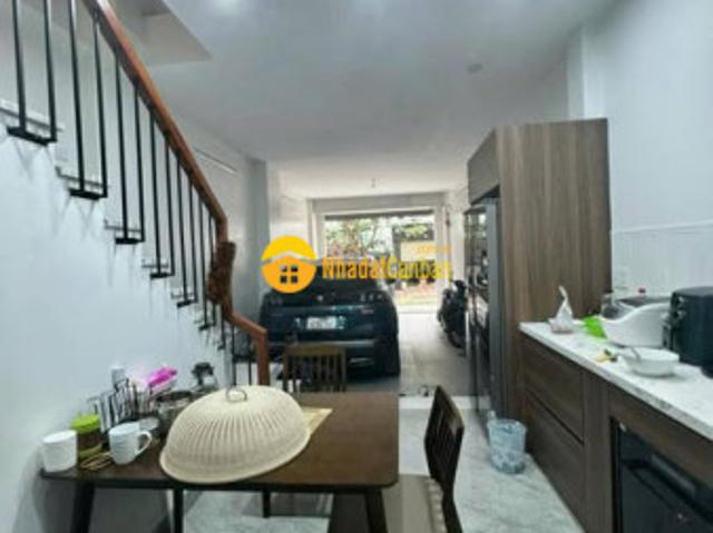 Bán nhà phân lô nguyễn xiển triều khúc 46m 5 tầng dân xây, ô tô vào nhà, kinh doanh, giá hơn 17 tỷ