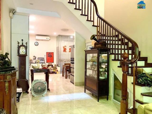 Bán nhà phân lô ngõ 61 Lạc Trung, DT 68m, 5 tầng, MT 4.4m, giá 25 tỷ, ngõ oto tránh
