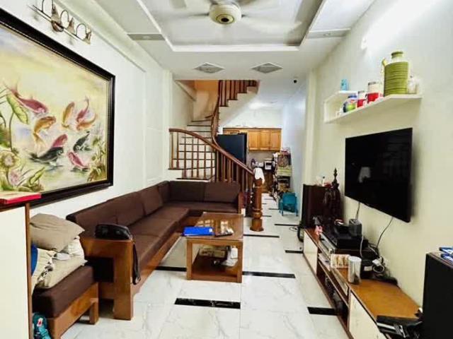 Bán nhà phân lô Ngũ Nhạc, Hoàng Mai 31.5m2 x 4 tầng Ô tô đỗ cổng Giá nhỉnh 7 tỷ