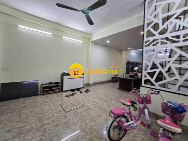 Bán nhà phúc lợi, long biên 5 tầng, 81m, mt5.5m vỉa hè, kinh doanh nhỉnh 22 tỷ