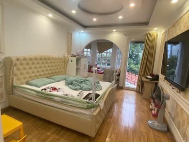 Bán nhà Phúc Lợi 59.3m² – mặt phố – 4 tầng – phong cách tân cổ điển