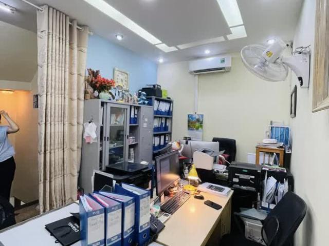Bán nhà PL ô tô ngõ 126 Hoàng Văn Thái 5 tầng 45m2 giá 12,3 tỷ. LH 0912442