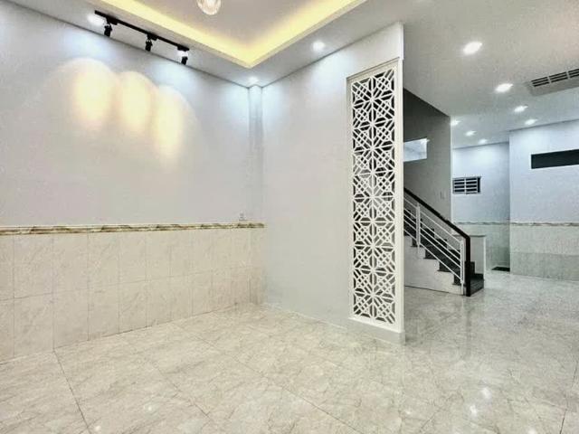 Bán nhà quận 10, đường Tô Hiến Thành, 50m2, hẻm 4m, 4 tầng, 11.5 tỷ