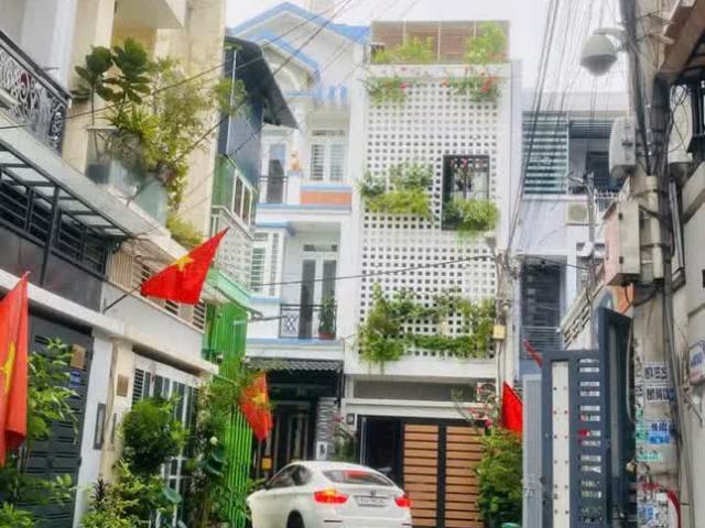 Bán Nhà QL 13 Gần Vạn Phúc City DT 52M2 4 Tầng Sẵn Sổ Hồng 7.5 Tỷ Tl. Lh: 0987202