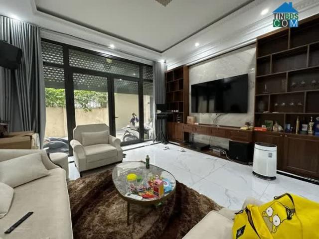 Bán nhà riêng mới đẹp thửa đất vuông mT 5m thang máy 5 tầng xây mới đường oto ra phố Hồng Tiến 3 P