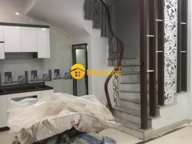 Bán nhà riêng, nhà hẻm tại đường nguyễn đình hoàn, quận cầu giấy, 32m2,3.8 tỷ, sổ đẹp