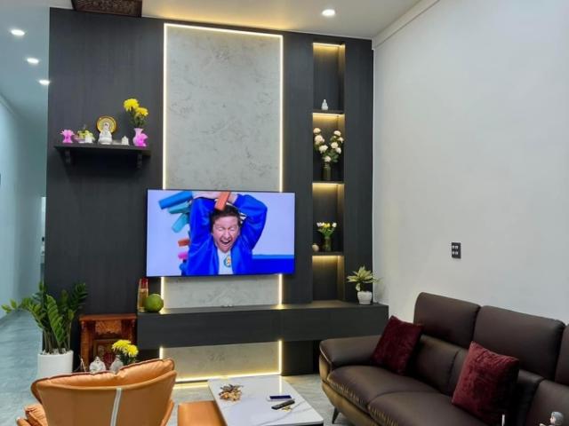 Bán nhà riêng Ô Chợ Dừa, 50m2 mt 9m, gần phố, ngõ to đùng, nhỉnh 5 tỷ. LH Trang 0968588