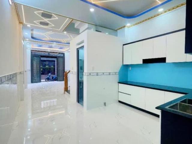Bán nhà riêng Chỉ hơn 5 tỷ, có ngay nhà đẹp lung linh Lê Văn Quới, phường Bình Hưng Hòa A