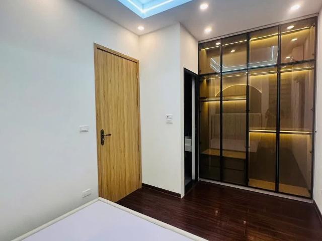 Bán Nhà Riêng Chính Chủ tại Vĩnh Phúc, 10,6 tỷ, 50m2, 5PN, 3WC, 5 tầng