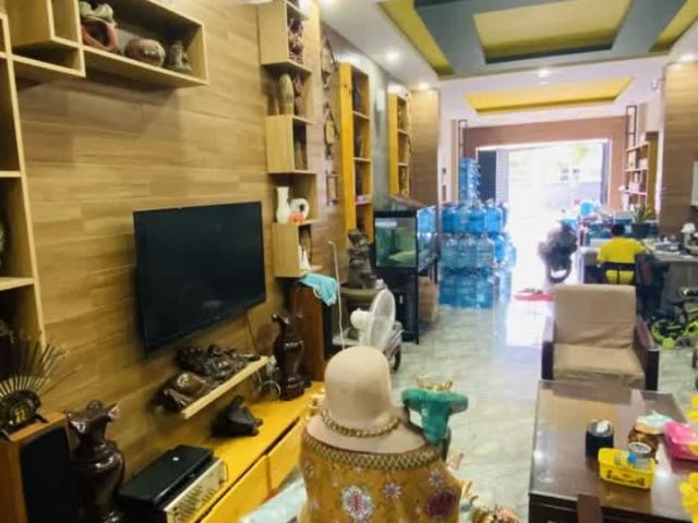 Bán nhà riêng hàng ngộp bank mặt tiền Phạm Thế Hiển 116m2 5 tầng phường 7 quận 8 chỉ 9,9 tỷ