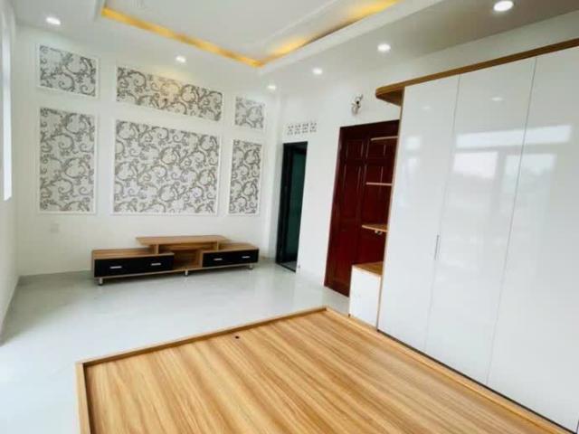 Bán Nhà Riêng Lô Gốc 3 Tầng vị trí trung tâm Trường Thọ, Thủ Đức, Giá Chỉ 9 Tỷ
