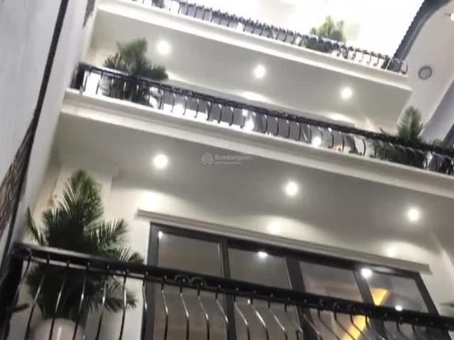 Bán nhà riêng lô góc ngõ 158 Trương Định, 8,5 tỷ, 43m2, mặt tiền 5m, 5 phòng ngủ, sổ vuông đẹp