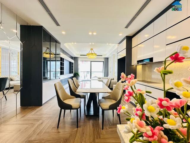 BÁN NHÀ RIÊNG Phố Nguyễn Văn Linh 63m2 X 6 Tầng X 12.2 tỷ Long Biên Hà Nội