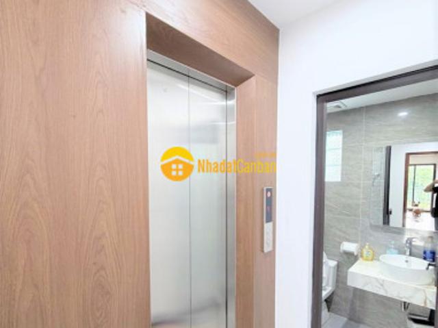 Bán nhà riêng phố hoàng hoa thám, gần phố, lô góc, mới đẹp, thang máy, 12.3 tỷ