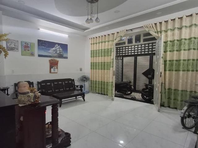 Bán nhà riêng tại Đường Đỗ Xuân Hợp, Phường Phước Long A, Quận 9_ 2 tầng 3 pn 2 wc_ Chỉ có 2 ty