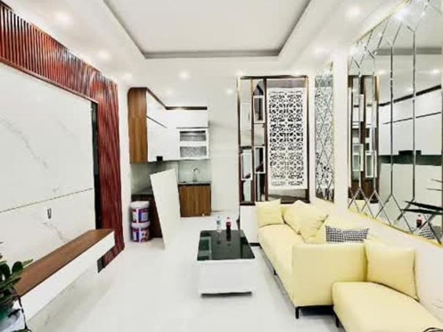 Bán nhà riêng tại phố Nguyễn Đức Cảnh, 7,5 tỷ VND, 37 m2, 5 tầng