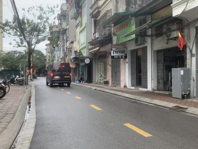 Bán nhà riêng Tân Mai, rẻ bất ngờ, oto tránh, 70.5m, giá 7.2 tỷ LH0865081