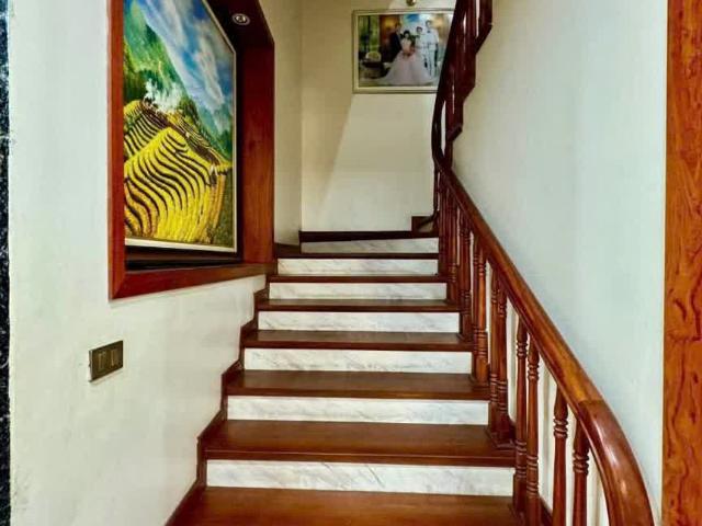 Bán nhà riêng Tân Mai, rẻ ngỡ ngàng, 2 oto tránh, 68m, giá 7.15 tỷ LH0886962