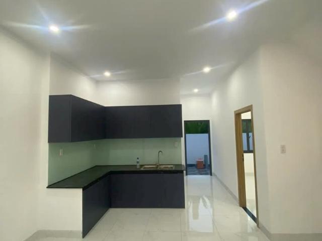 Bán nhà riêng 195m2 tại Bình Lợi Vĩnh Cửu có sổ riêng lhcc