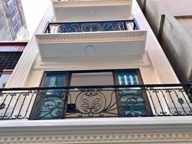 Bán nhà riêng 5 tầng cạnh chợ Lai Xá, Hoài Đức. Diện tích 30m2. Ôtô cách 18m Lh 0912651