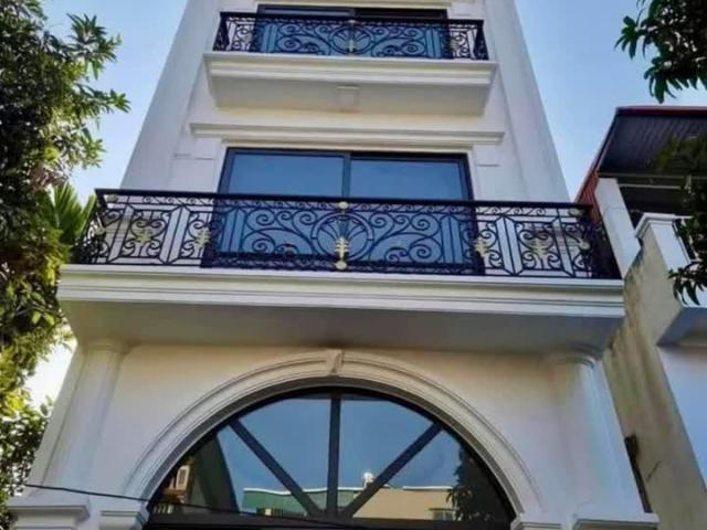 Bán nhà riêng 5 tầng cạnh UBND Xã Kim Chung, Hoài Đức. Căn góc 30m2. Ngõ Ôtô 4 chỗ đỗ cửa