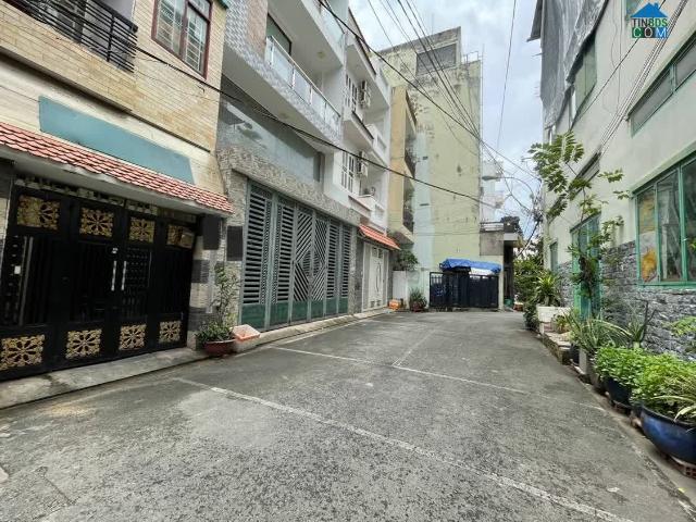 Bán nhà riêng 72m2 Đường Nguyễn Xuân Khoát, Q. Tân Phú, hẻm xe tải 8m