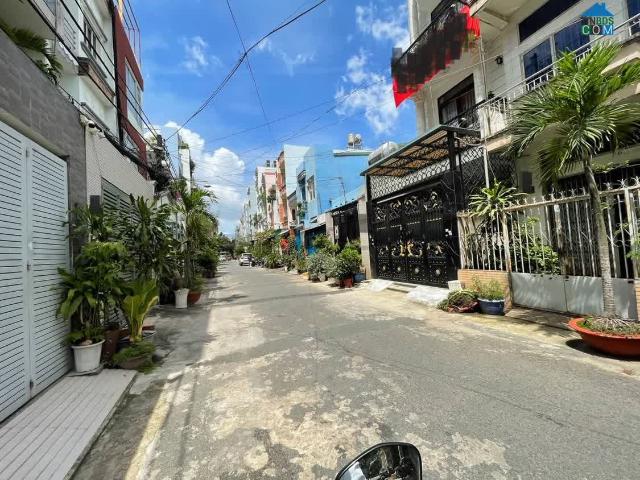 Bán nhà riêng 80m² Hẻm xe tải 8m Đường Cầu Xéo, Q. Tân Phú 6PN