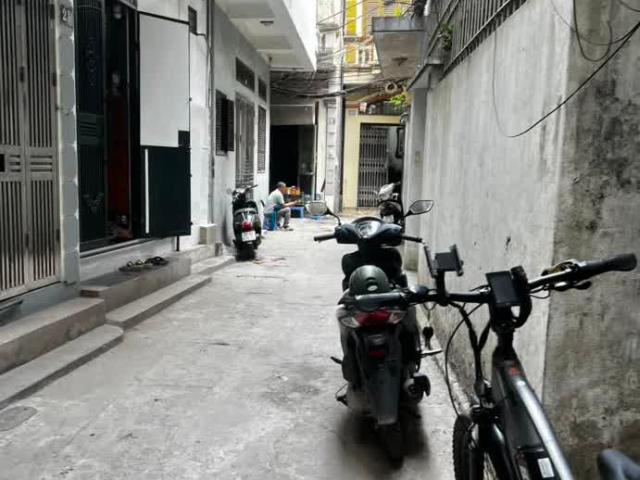 Bán nhà số 26 ngõ Tô Hoàng phố Bạch Mai, trước nhà thoáng sáng diện tích 27m2 giá 5.2 tỷ