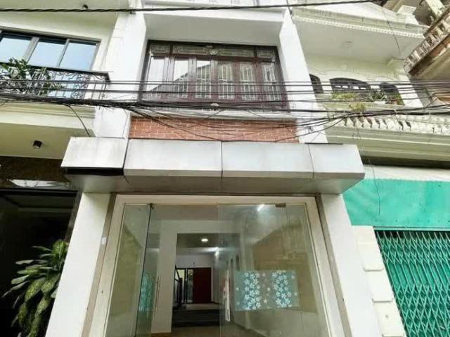 Bán nhà sổ đỏ chính chủ phố Hoàng Sâm Hoàng Quốc Việt