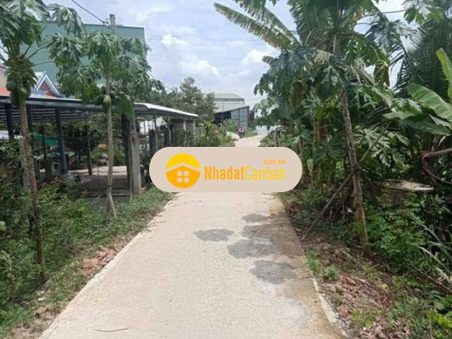 Bán nhà sát thị trấn cái nhum