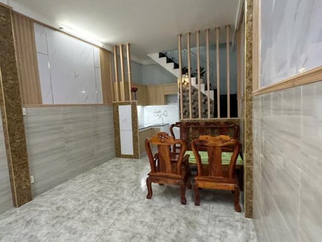 Bán nhà SHR hẻm 737/ Lạc Long Quân, p10, Tân Bình, 3m7 x 8.5m, chỉ 3,8 tỷ