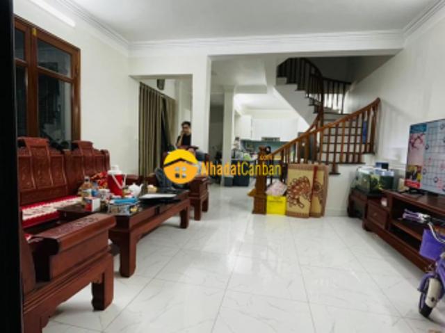 Bán nhà siêu hiếm lô góc 3 mặt thoáng hoàng hoa thám nội thất xịn view hồ tây