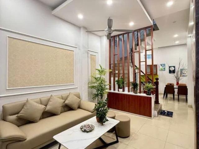 Bán Nhà Siêu Hiếm Phố Định Công