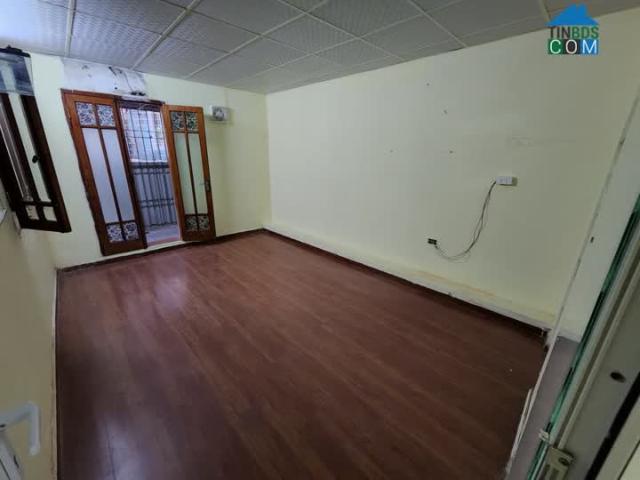 Bán nhà TT Kim Liên tầng 2 DT 75m2, GIÁ MÙA BÓNG