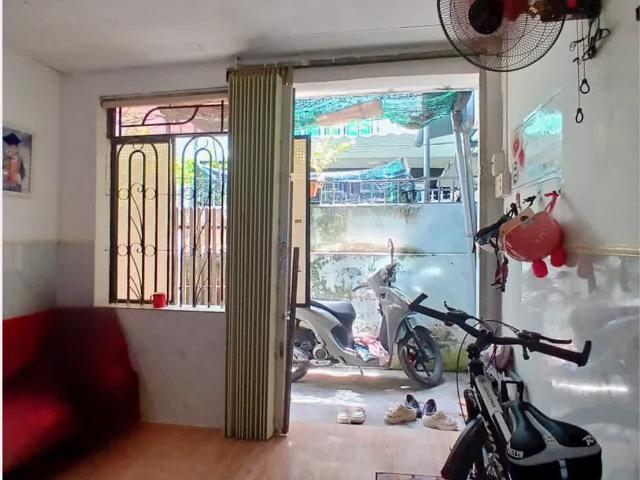 Bán Nhà TTTP Cấp 4 Có Gác Hẻm 2/4 Phường Nha Trang Chỉ 1ty4