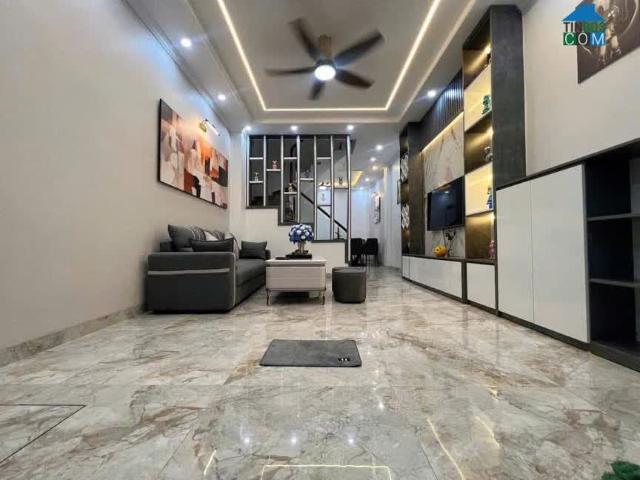 Bán Nhà Tứ Liên Tây Hồ 48m2 5 tầng 7,9 tỷ 20m ra đường oto tránh Sổ đẹp ảnh thật