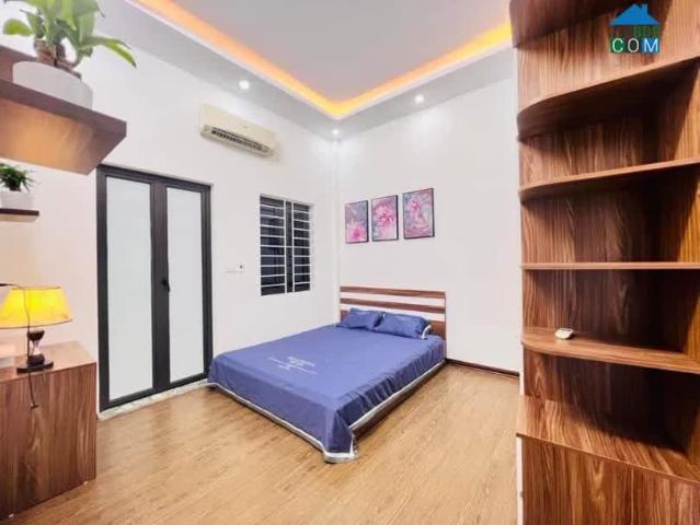 Bán nhà tặng nội thất 35m2 Nguyễn Lương Bằng, Đống Đa mặt tiền 6m giá 3,75 Tỷ