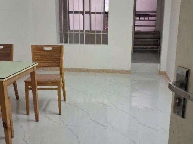 Bán nhà tập thể trung tâm Đống Đa Ngõ 1194 Đường Láng