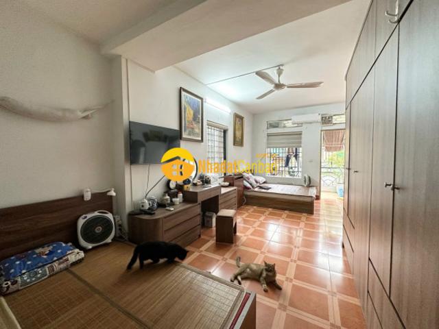 Bán nhà tập thể đường nguyễn trãi, thanh xuân, nhà đẹp, ngõ ô tô, 2 ban công thoáng